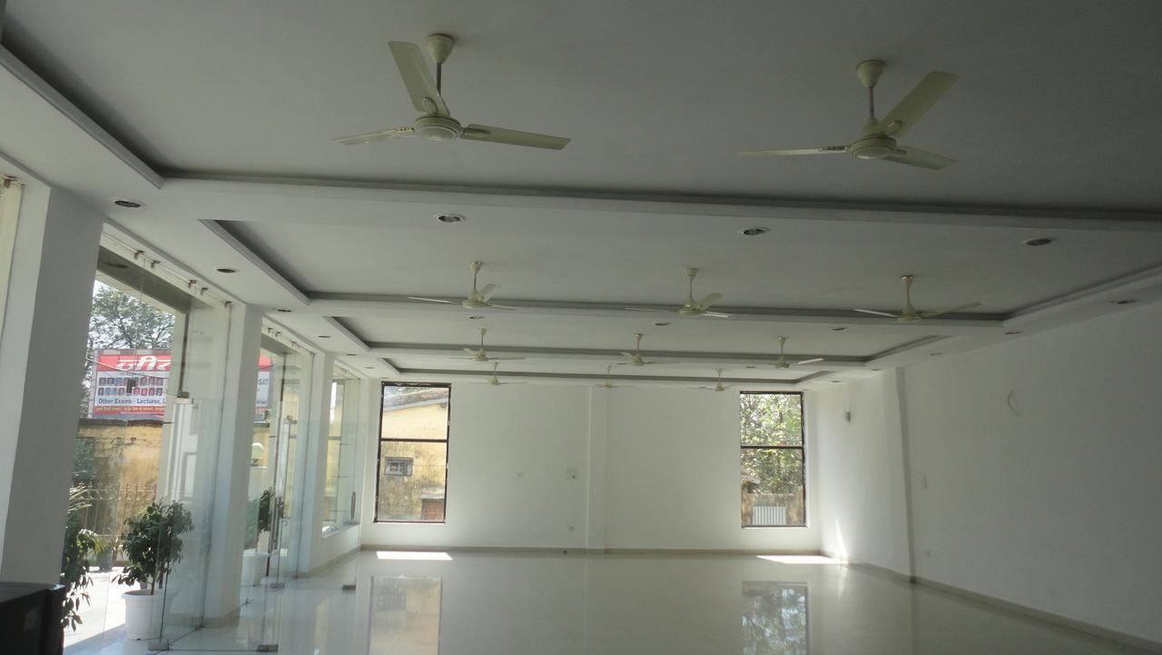 Hotel Satyartha Kāthgodām Εξωτερικό φωτογραφία